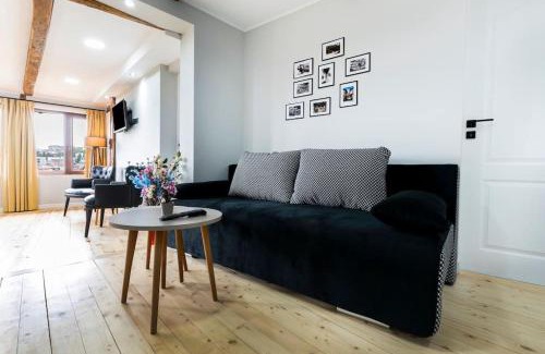 Veliko Tarnovo House | Bobevata Guest House: Entire Home with Scenic Old Town Views