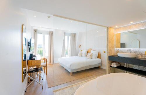 Quartier du Petit-Montrouge Hotel | Stylish Idéal Hôtel Design: Wheelchair Accessible & Family-Friendly
