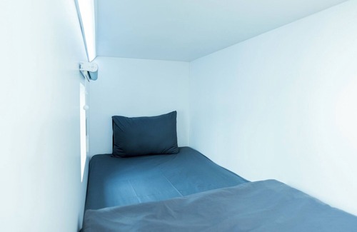 Mampang Prapatan Hotel | Cozy Bobopod Pancoran in Jakarta with Breakfast Included