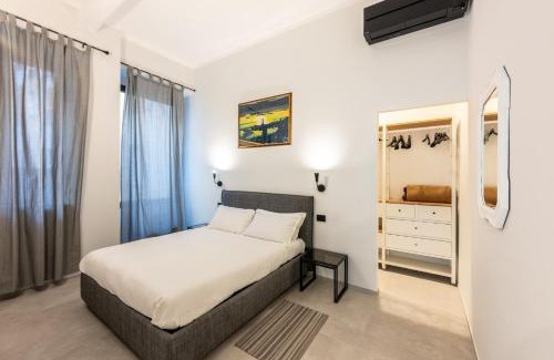 Boccadasse Apartment | Boccadasse Chic Urban Retreat: 4-Star Bliss with Hot Tub