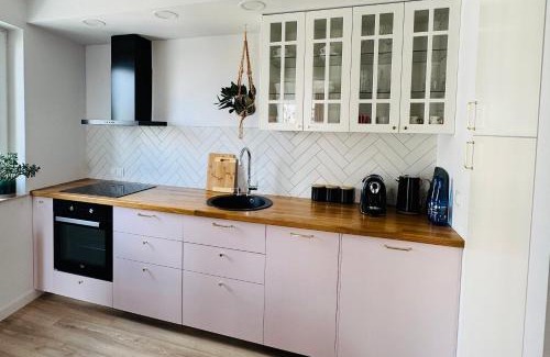 Wola Duchacka Apartment | Guest Rated: Bochenka Apartments II with Family-Friendly Amenities