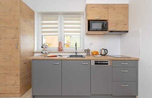 Chlapowo Apartment | Pet-Friendly Room for 3 with Kitchen & Parking Access