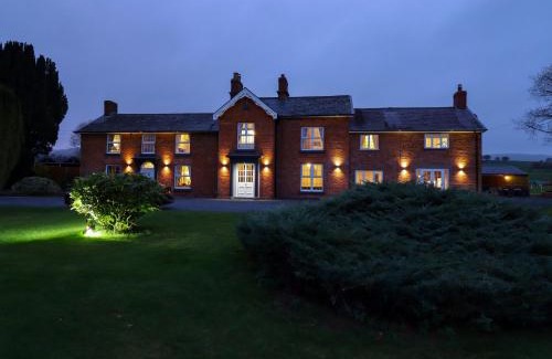 Trefeglwys House | Discover Bodaioch Hall: Family-Friendly Getaway Awaits