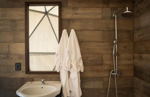 Vista Flores Cabin | Experience Bodega Alpasión Lodge and Glamping Retreat