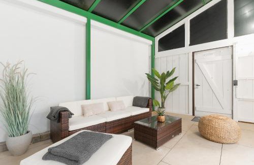 Ohningen Apartment | Relaxing Bodensee-Suite with Ocean View & Home Cinema