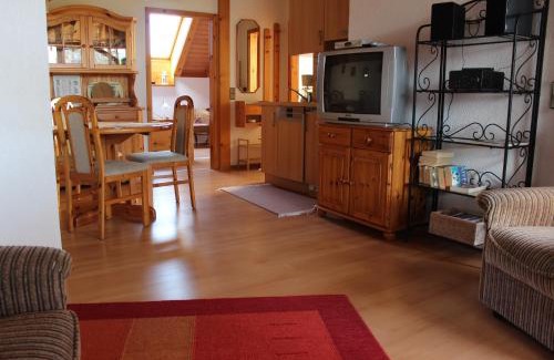 Bermatingen House | Inviting Bodensee Unterkunft: Family-Friendly Getaway Awaits