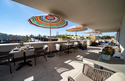 Zech Apartment | Explore the Bodenseezeit Junior Suite – Rated 10/10!