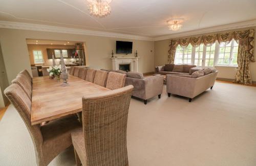 St Wenn House | Discover Bodmin Country House: 4-Star Stay with Perfect Reviews