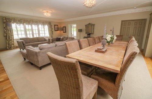 St Wenn House | Discover Bodmin Country House: 4-Star Stay with Perfect Reviews