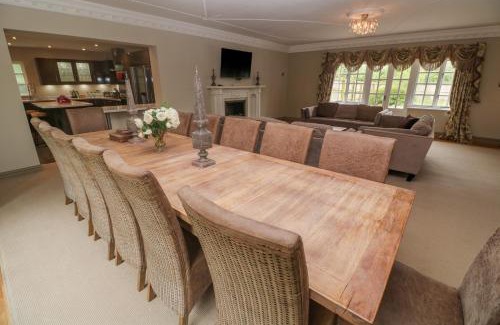 St Wenn House | Discover Bodmin Country House: 4-Star Stay with Perfect Reviews