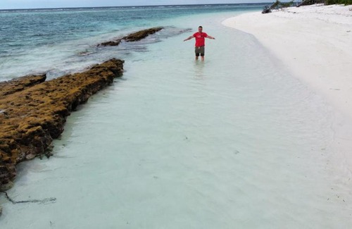 Vaikaradhoo House | Oceanfront Bliss at Boegas View Guesthouse - Rated 10/10