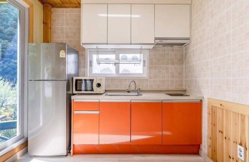 Boeun House | Eco-Friendly Retreat at Boeun Supsogui Hayan Pension