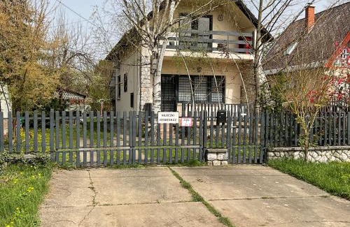 Bogacs House | Hizóczki Vendégház: 10/10 Rated, Pet-Friendly Retreat