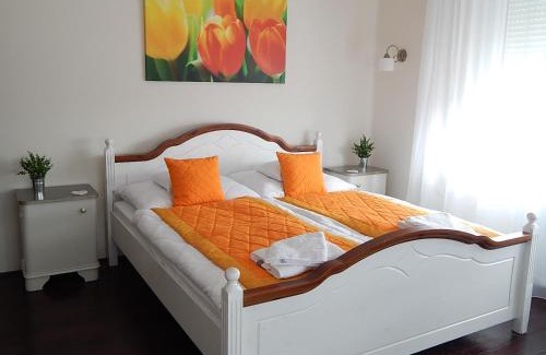 Bogacs Apartment | Family-Friendly Retreat at Bogácsa Apartman with Hot Tub