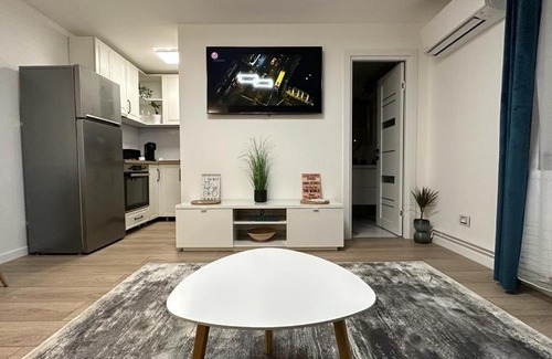 Old City Apartment | Explore Bogdan's Ultracentral Residence - Rated 9.9/10!