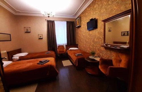 Solomjanskyj Hotel | Pet-Friendly Stay at Bogdanov Yar Hotel - Rated 9/10!