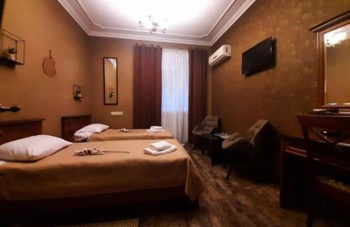 Solomjanskyj Hotel | Pet-Friendly Stay at Bogdanov Yar Hotel - Rated 9/10!
