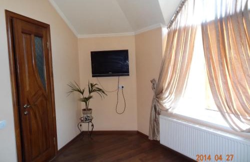 Solonka Hotel | Budget-Friendly Bogema Motel with Family Amenities