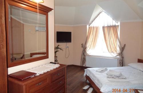 Solonka Hotel | Budget-Friendly Bogema Motel with Family Amenities