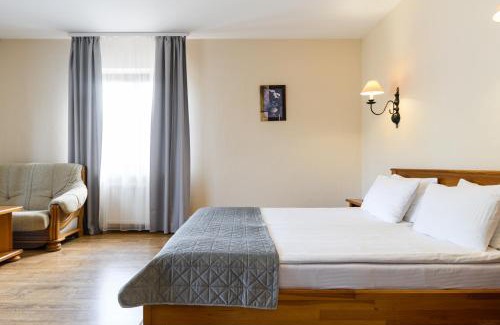 Antalovtsi Hotel | Discover Bogolvar Retreat Resort: Oceanfront Bliss Awaits