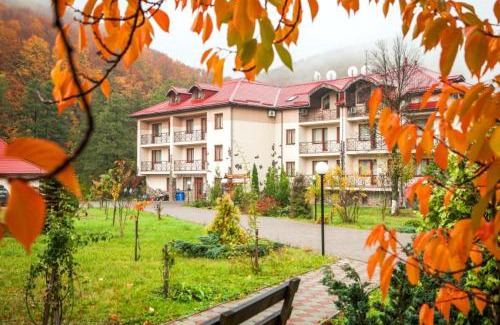 Antalovtsi Hotel | Discover Bogolvar Retreat Resort: Oceanfront Bliss Awaits