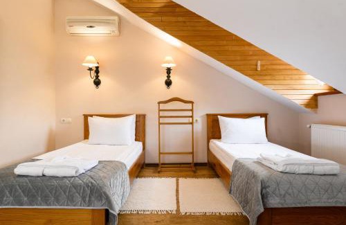 Antalovtsi Hotel | Discover Bogolvar Retreat Resort: Oceanfront Bliss Awaits
