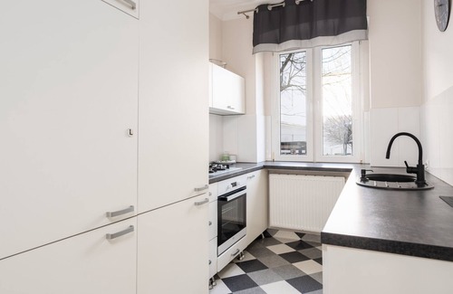 Grunwald Apartment | Charming Studio in Poznan | Pet-Friendly & Wifi Access