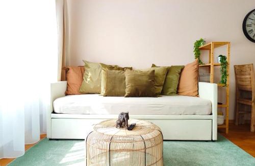 Waldenbuch Apartment | Chic BohèmeNest Terminal Apartments with Terrace & Pet Friendly