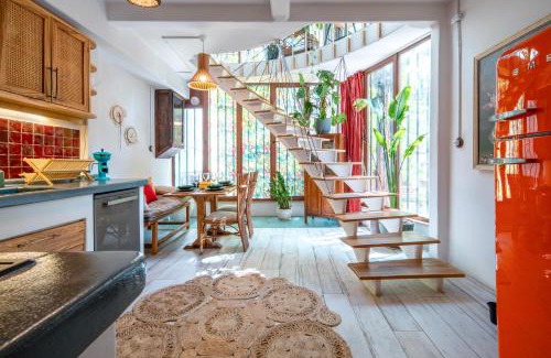 Taksim House | Boheme House with Bathtub & Terrace