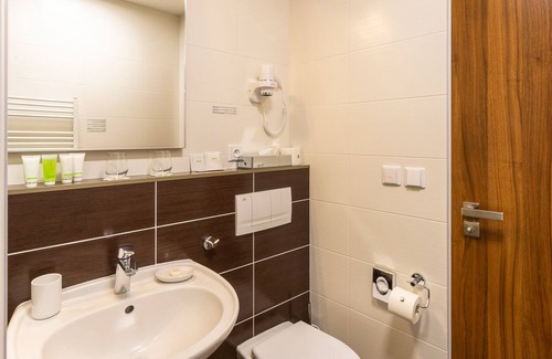 Turnov Hotel | Discover Bohemia Inn Hotel: Family-Friendly Getaway