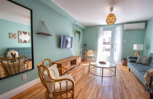 Plateau Mont Royal Apartment | Stylish 2-Bedroom Retreat with Rooftop & Terrace Access