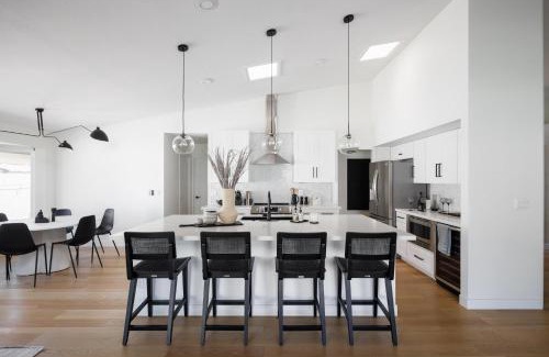 Continental Foothills House | Discover Scottsdale: Family-Friendly Retreat with Pool
