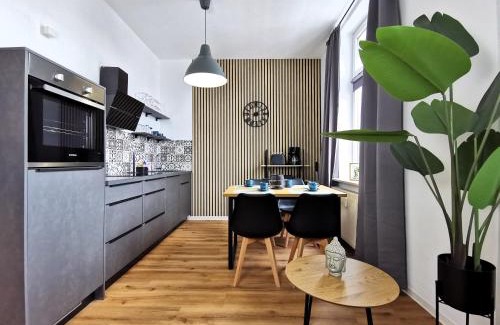 Erfurt Apartment | Exceptional BohnApartments Near Alte Oper with Free WLAN