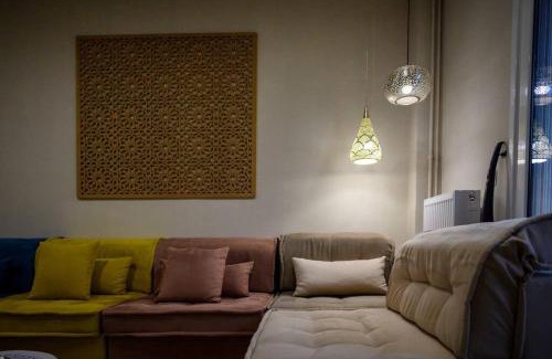Nea Smirni Apartment | Trendy Boho 2-Bedroom Escape with High Guest Ratings