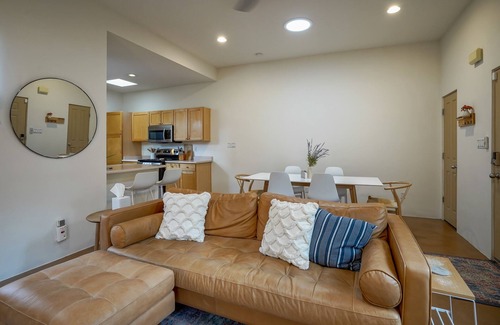 Downtown Albuquerque House | Exceptional Boho Downtown Retreat with Cozy Patio & Kitchen