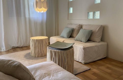 Chaloklum Ski Chalet | Pet-Friendly Boho Beachfront Cottage for Family Getaways