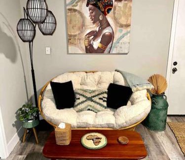 Turner Park Apartment | Cozy Boho Bungalow Close to TU, Cherry St & Expo Center