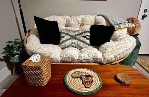 Turner Park Apartment | Cozy Boho Bungalow Close to TU, Cherry St & Expo Center
