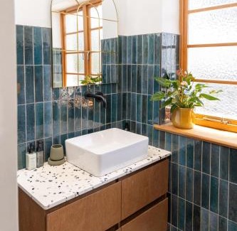 Stellenbosch Central Apartment | Guest Rated 9.7 - Boho Chic Studio in Beautiful Stellenbosch
