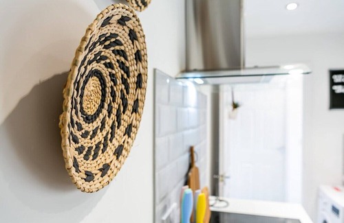 Darlington House | Stylish 2-Bedroom Retreat in Darlington - Family Friendly