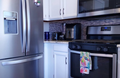Walnut Grove House | Pet-Friendly Retreat with Mountain Views & Top Guest Rating