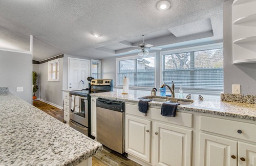 Jacksonville House | Relaxing Boho Haven Near Little Rock Air Force Base