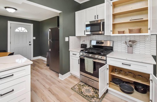 Peoria House | Boho Heights Hideaway: Spacious 4 BR - 2 BA - NEWLY REMODELED! Fully Fenced!