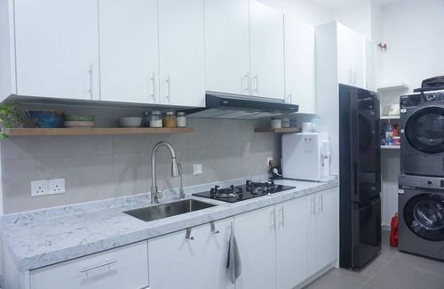 Cheras Apartment | Cozy Boho Retreat Steps from MRT Station - Female Only