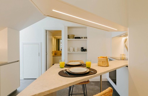 Sao Paulo Apartment | Trendy Boho Studio in Vibrant Lisboa with Pet-Friendly Amenities