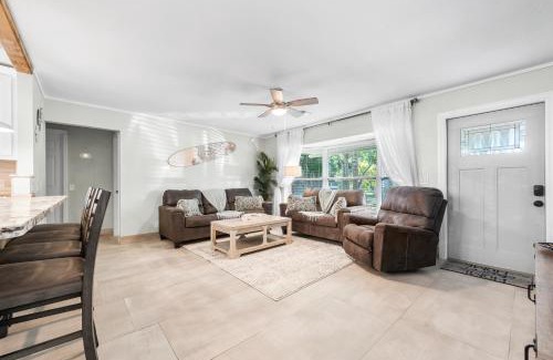 Boynton Beach House | Boho Tiki Villa w Heated Saltwater Pool, King Beds & 6TVs