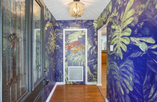 Virginia Park House | Inviting Holiday Homes in Tampa, FL with Oceanfront Views