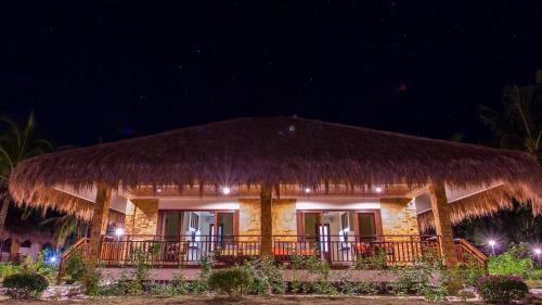 Panglao Resort | Idyllic Bohol Beach Club: Oceanfront Retreat with Pool