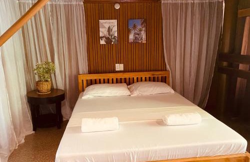 Libaong Bed & Breakfast | Cozy Bohol Island Homestay with Oceanfront Pool Views
