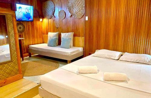 Libaong Bed & Breakfast | Cozy Bohol Island Homestay with Oceanfront Pool Views